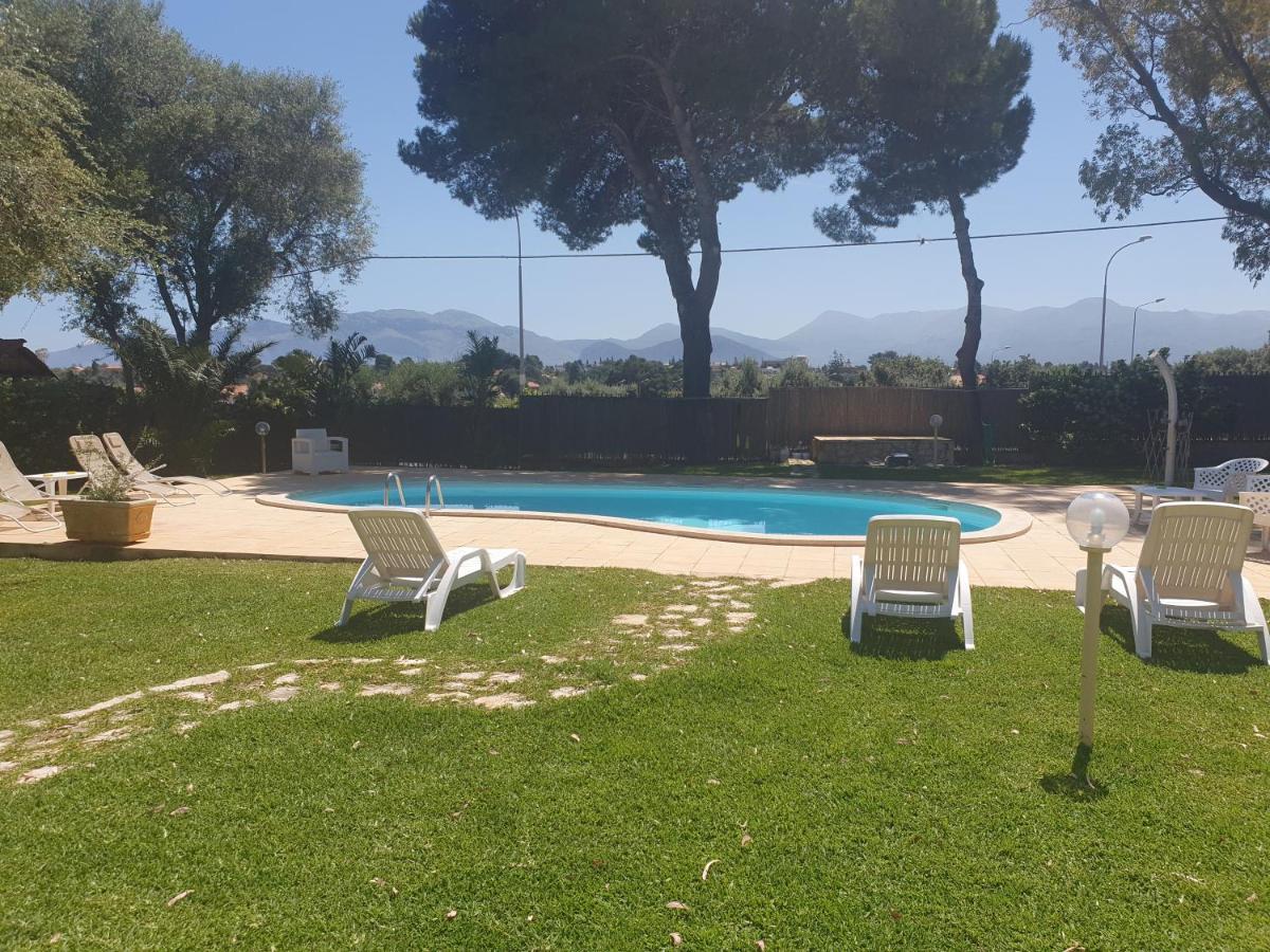 קאריני Villa Mariella מראה חיצוני תמונה