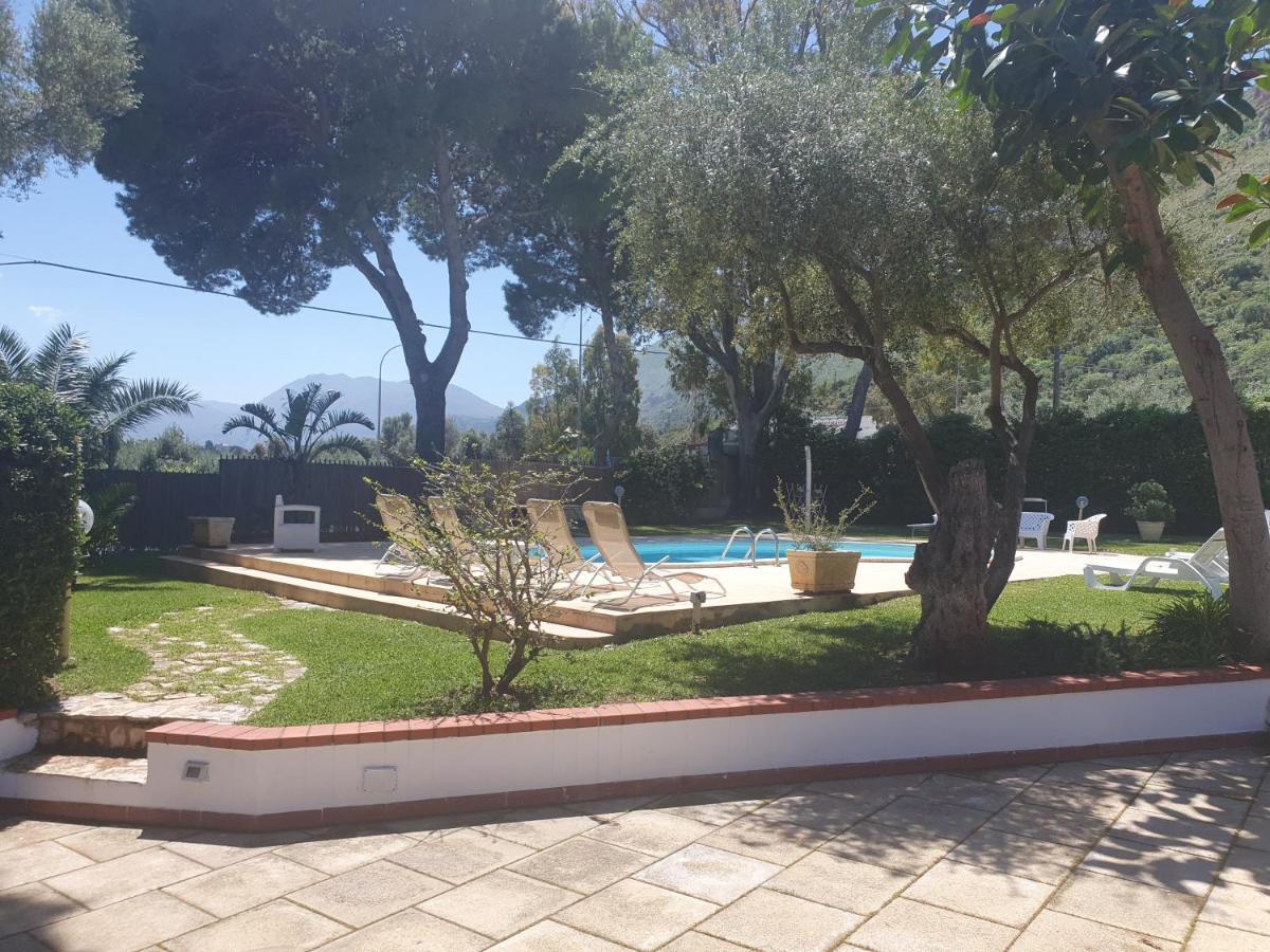 קאריני Villa Mariella מראה חיצוני תמונה