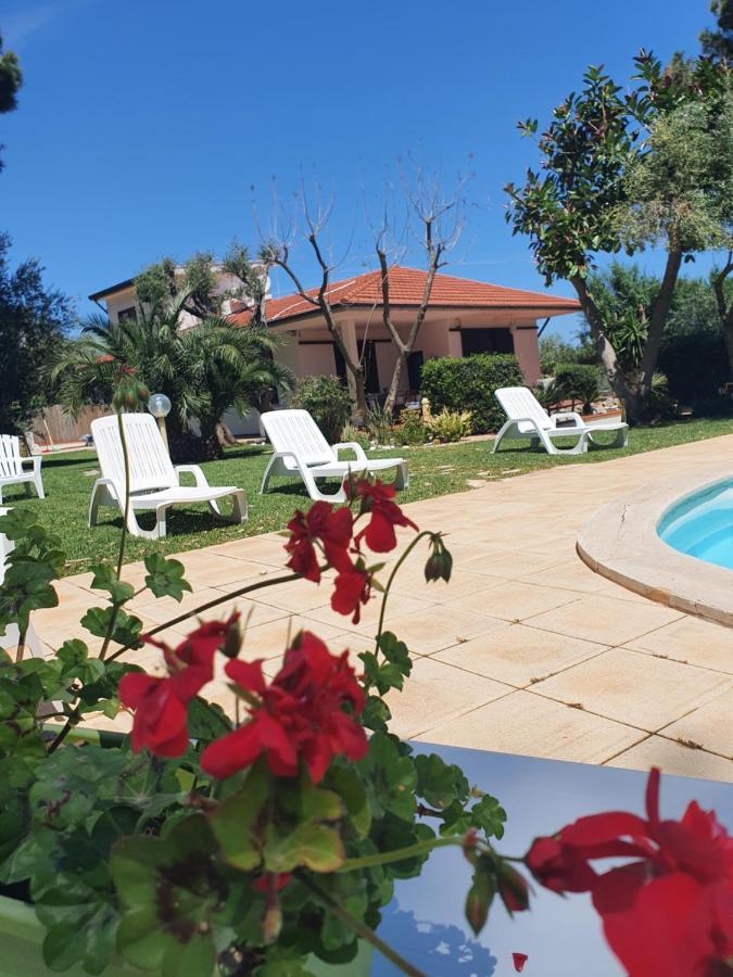 קאריני Villa Mariella מראה חיצוני תמונה