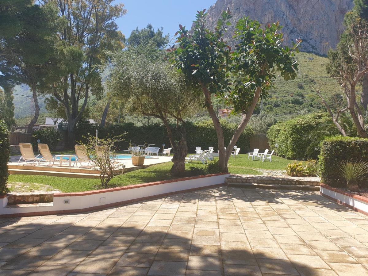 קאריני Villa Mariella מראה חיצוני תמונה